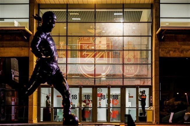 Afinal o Benfica só despediu o diretor após a sua detenção de posse de droga