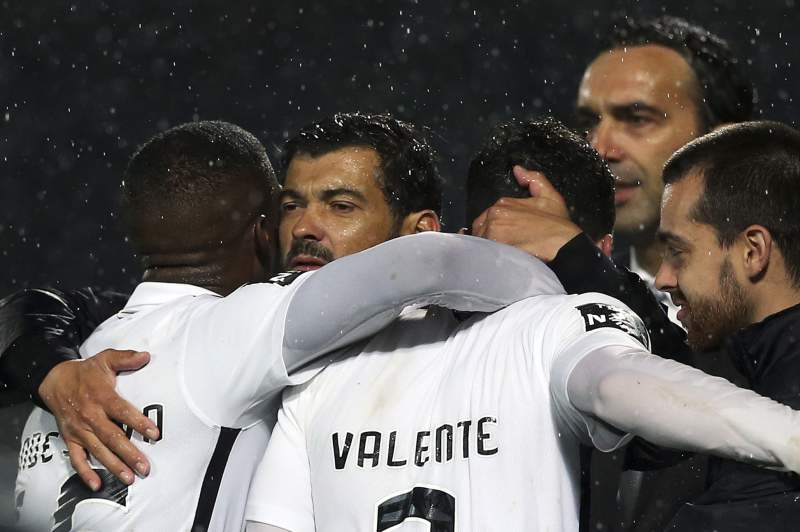 «FC Porto? Como é que me safo disto?»