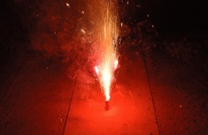 Adepto do Benfica atira petardo contra janela e causa pânico a mãe e duas filhas