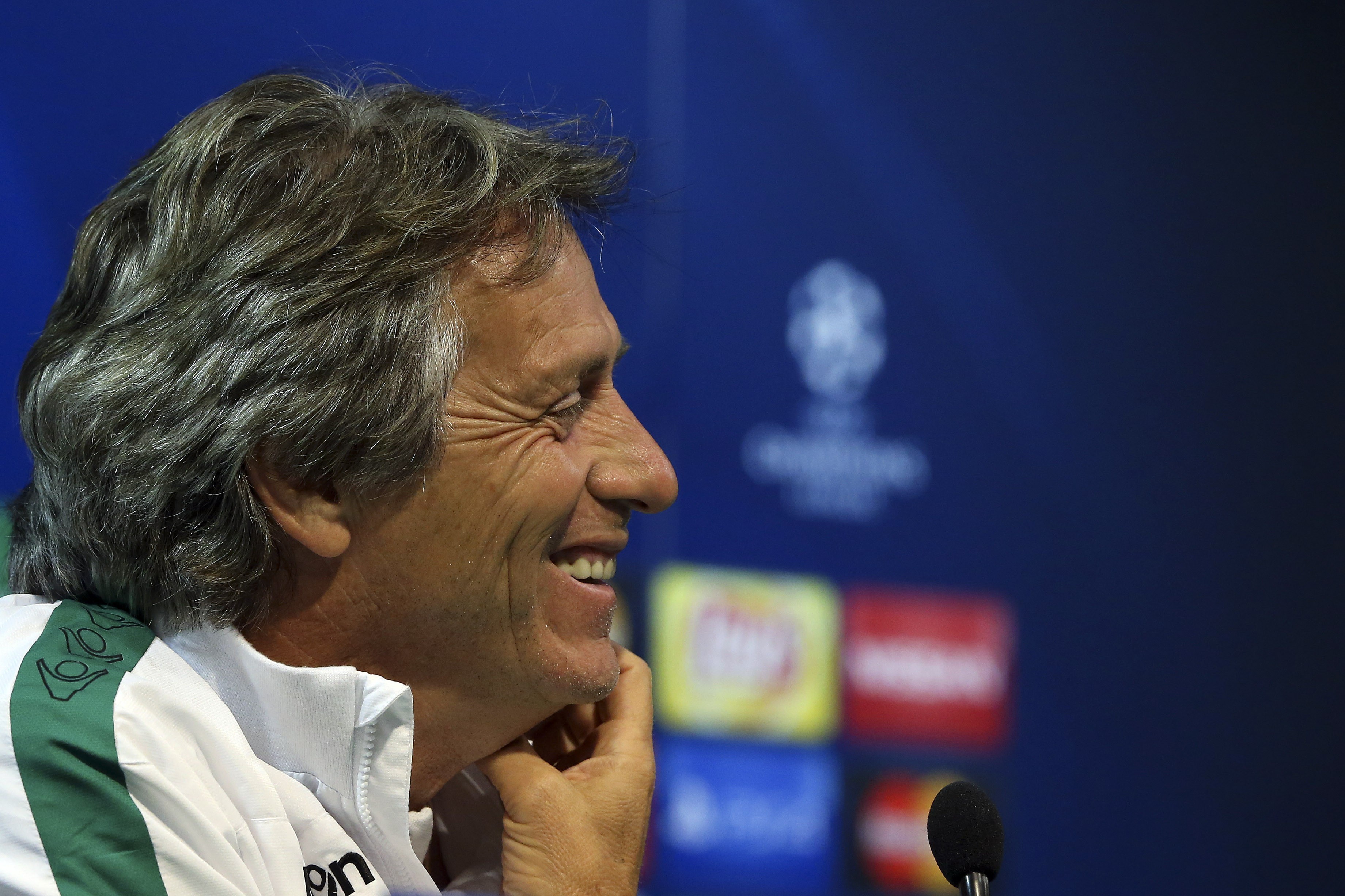 “Vardy? Slimani vai estar de cavalinho”