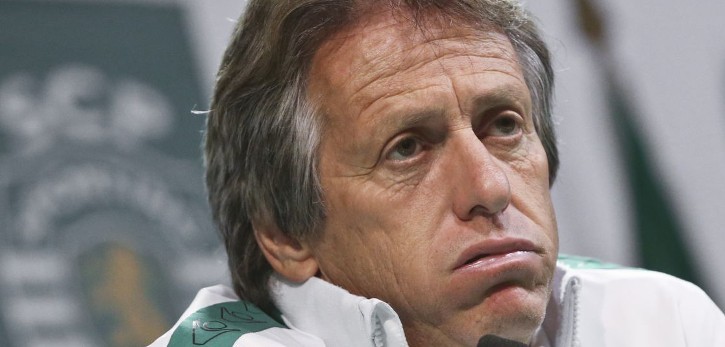 “Quem paga aos jogadores são os clubes e não as seleções”