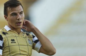 Barcelona quis levar jogador do Boavista mas levou uma nega