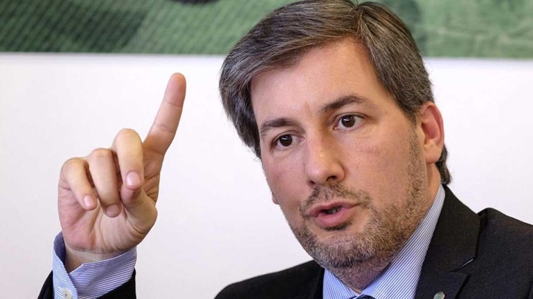 UEFA avisa Bruno Carvalho