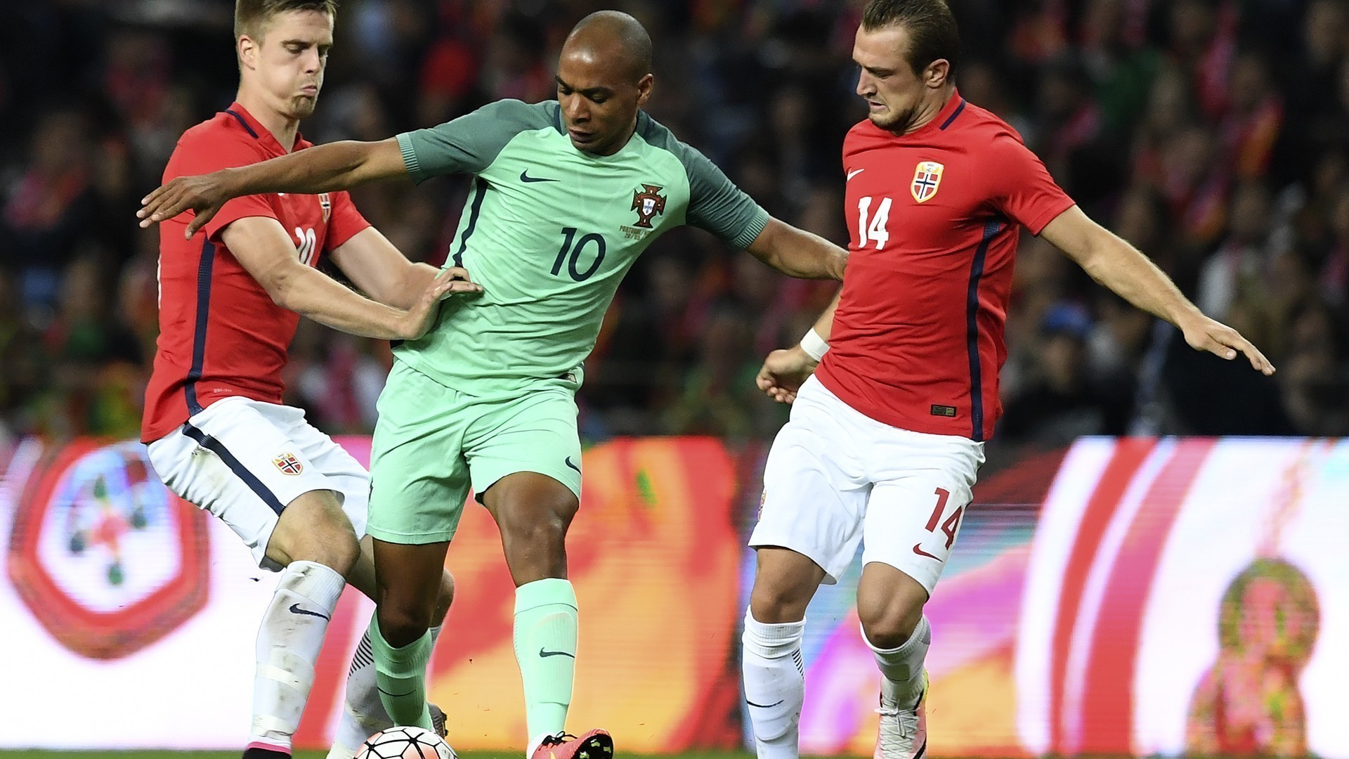 Inter recusou exigências de última hora por João Mário