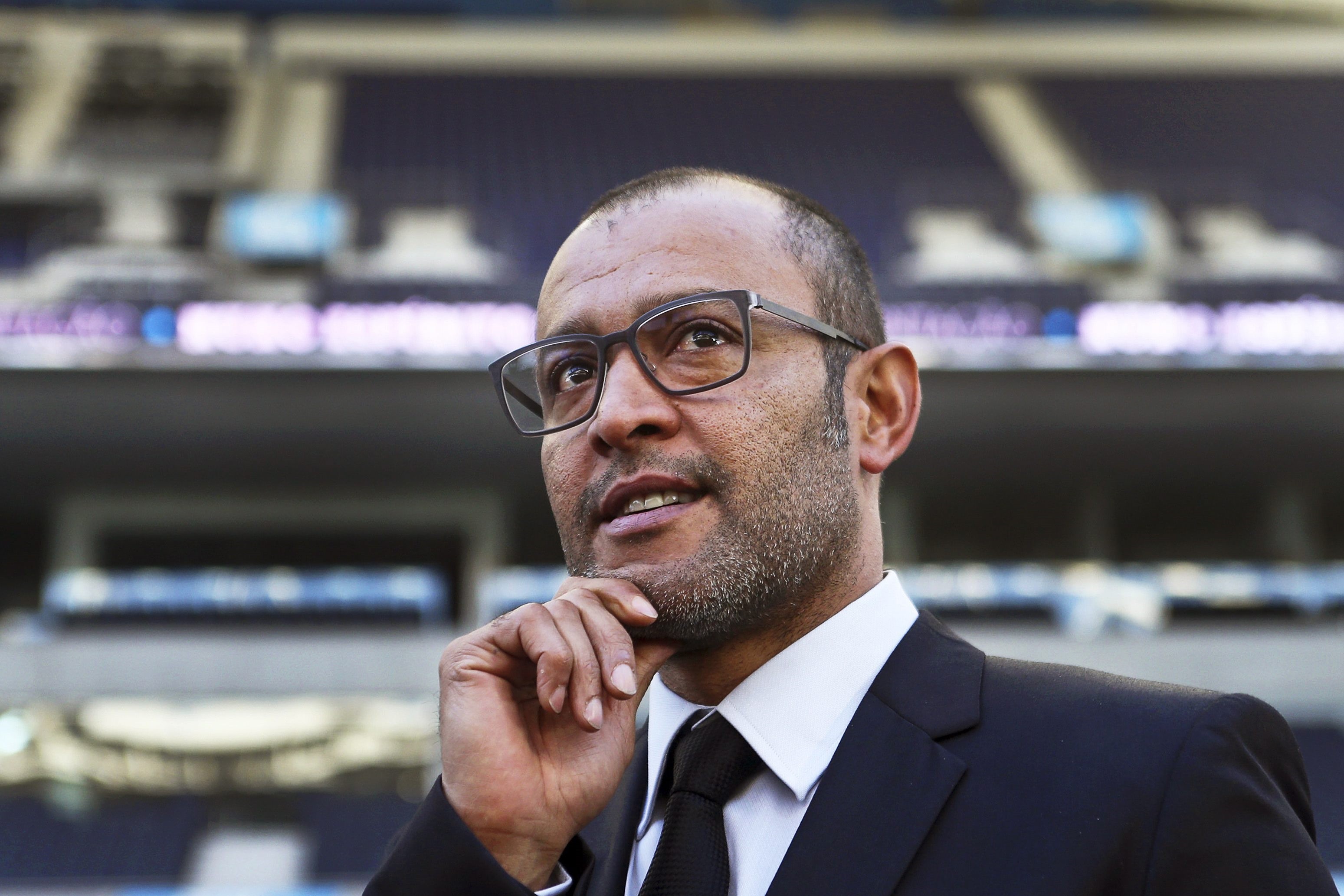 Nuno Espírito Santo começou a cortar no plantel