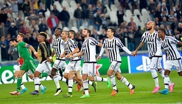 Benfica tenta jogador da Juventus