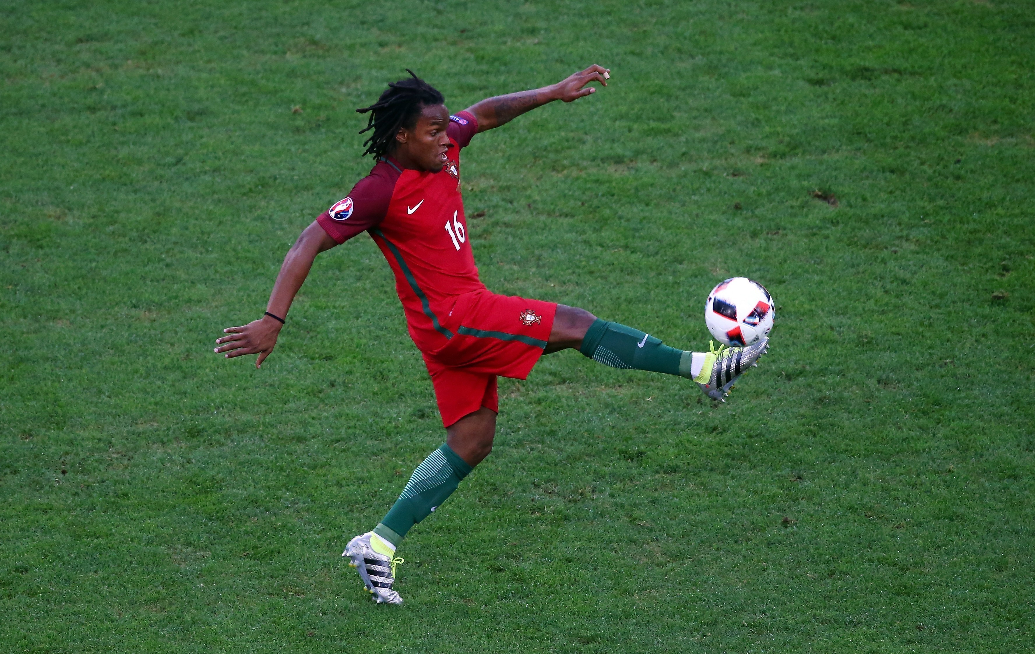 Renato Sanches falha arranque da Bundesliga por lesão