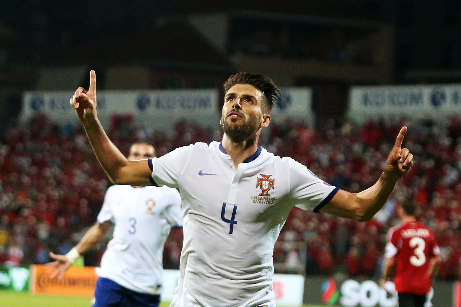 Miguel Veloso muito próximo de assinar pelo Génova
