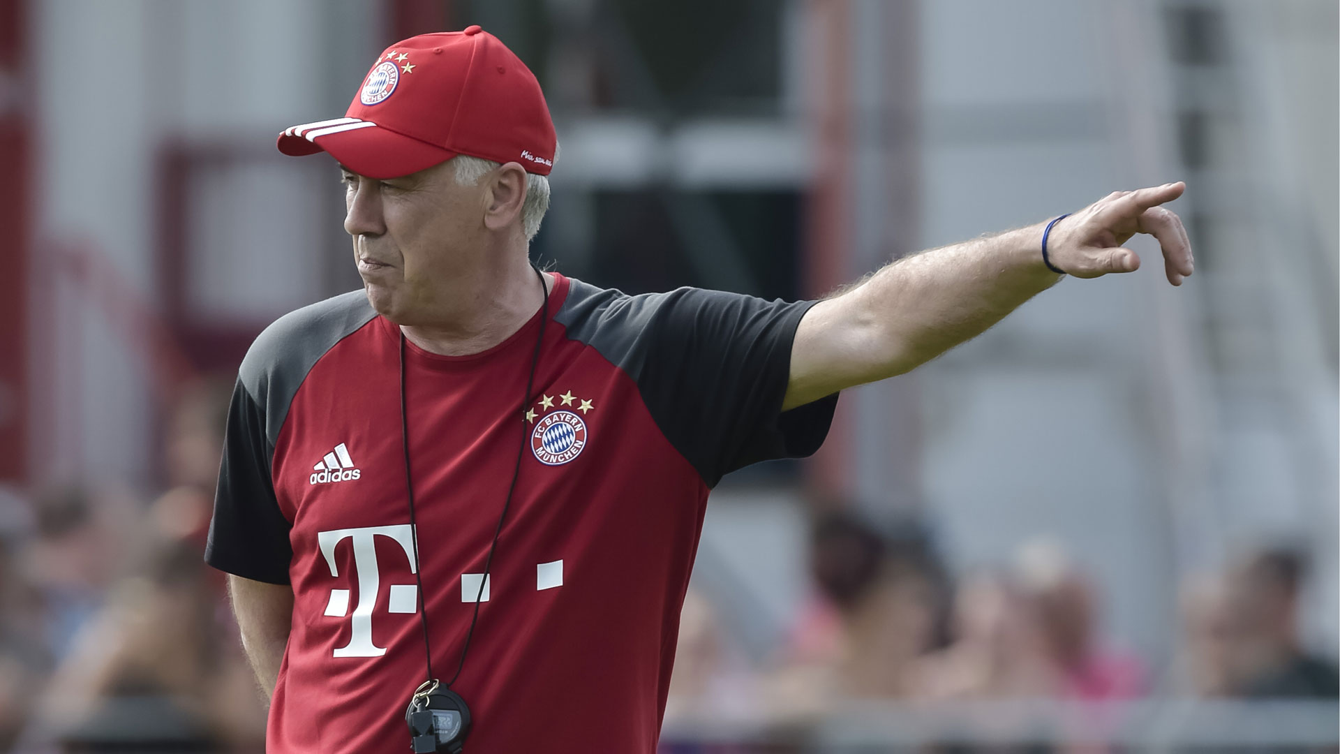 OFICIAL: Bayern perde estrela para o início da temporada