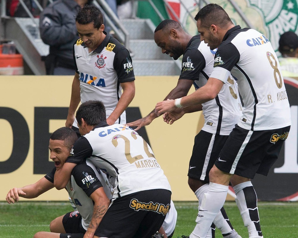 Sporting está em negociações por jogador brasileiro