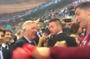 O emocionante reencontro entre Ronaldo e Ferguson após a conquista do Euro-2016