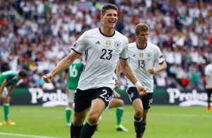 OFICIAL: Mario Gomez é reforço do Wolfsburgo