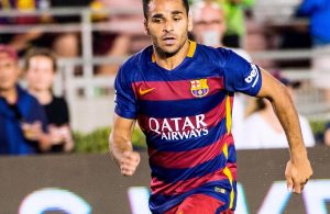 Benfica garante Douglas