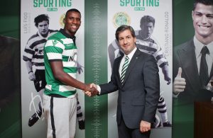 OFICIAL: Douglas assina pelo Sporting