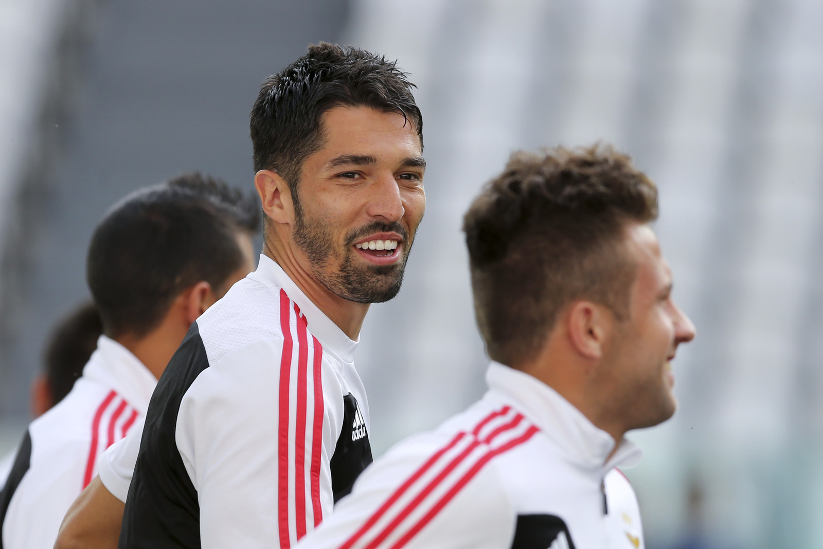 OFICIAL: Steven Vitória no Gdańsk