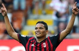 Carlos Bacca de luxo na estreia da Serie A