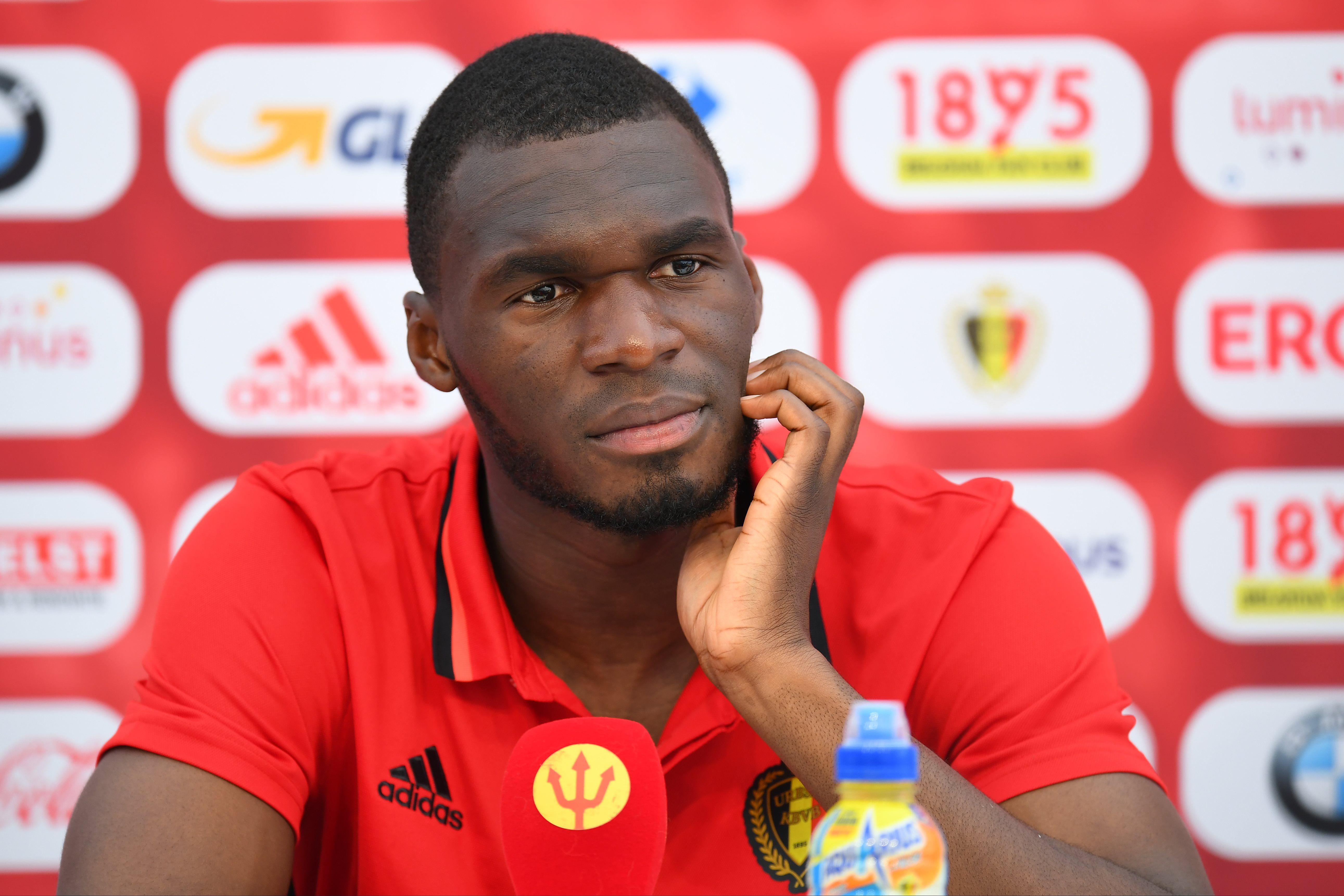 OFICIAL: Benteke é reforço do Crystal Palace