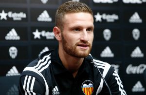 Mustafi a caminho do Arsenal por 35 milhões de euros