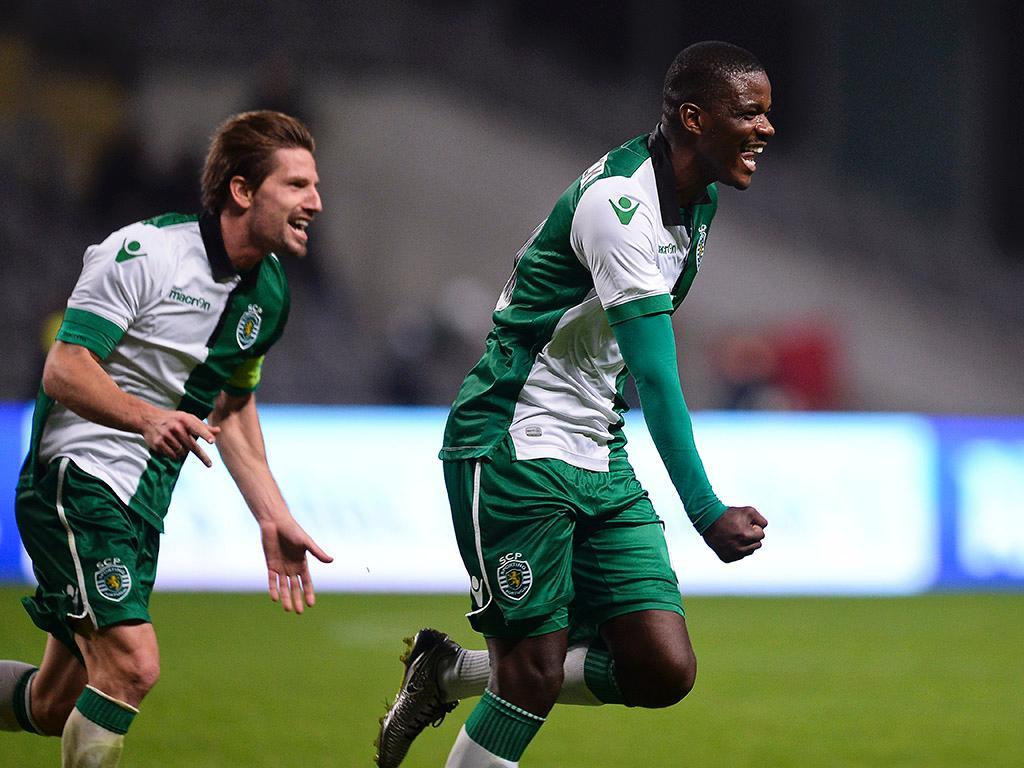 Premier League chama por Adrien e William