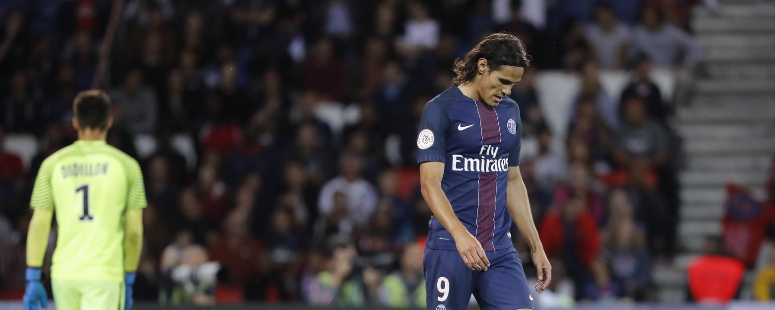 Cavani recusa renovar com o PSG