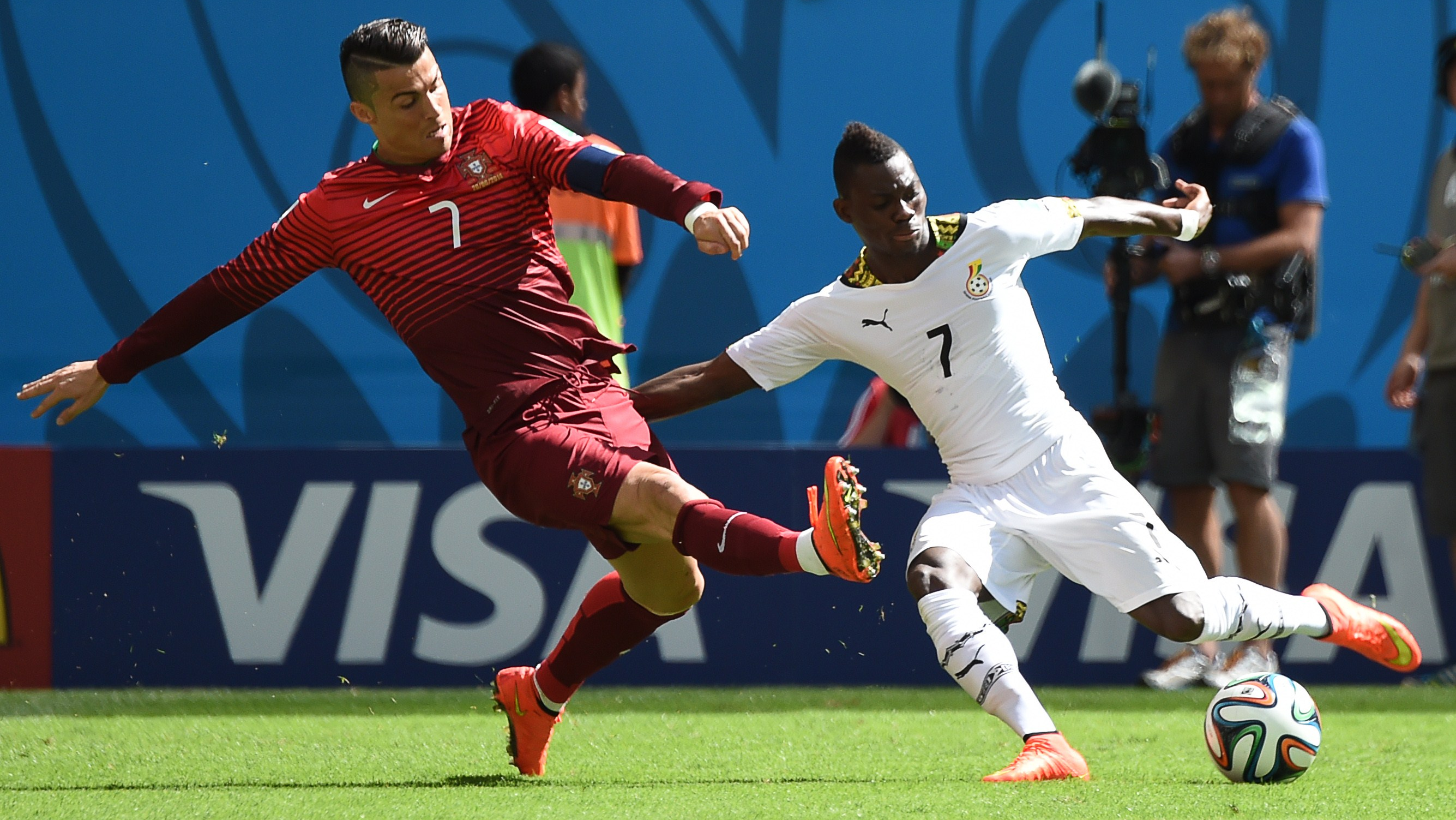 OFICIAL: Atsu emprestado ao Newcastle