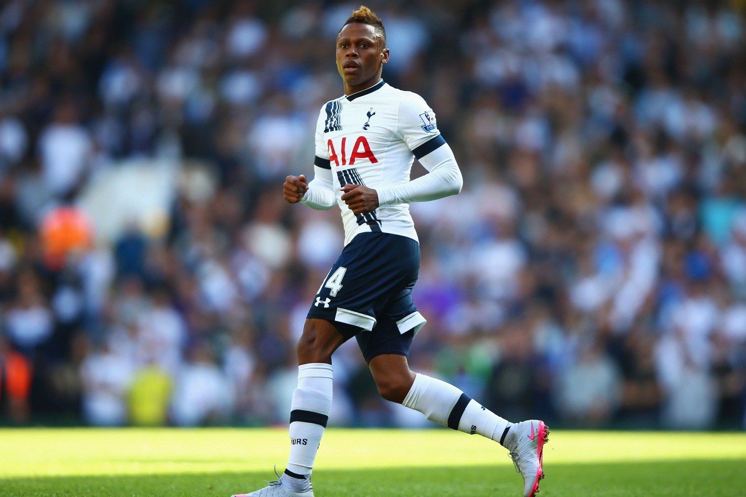 Marselha contrata Clinton Njie ao Tottenham