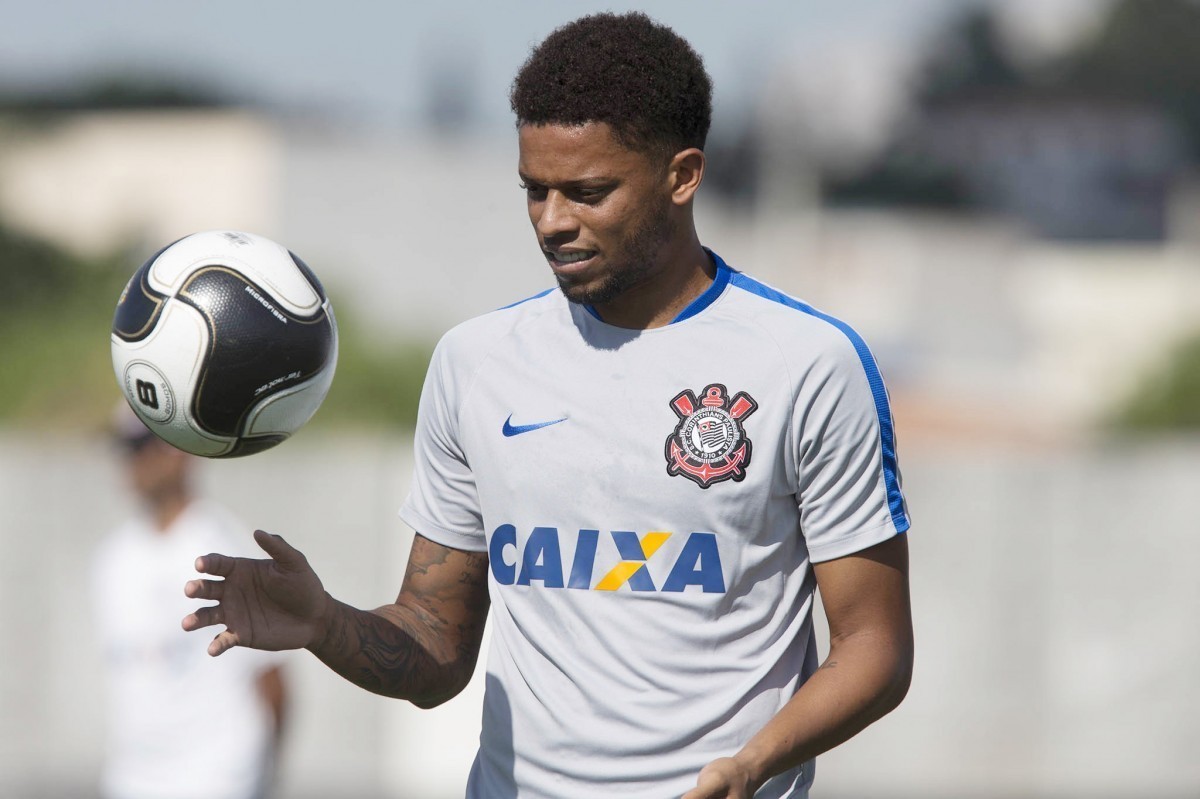 FC Porto pode desviar jogador referenciado pelo Sporting