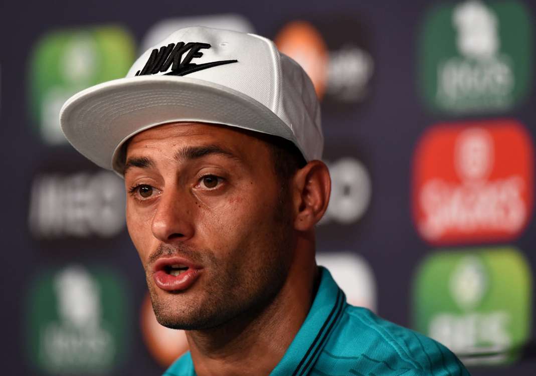 Sporting anuncia contratação de Beto