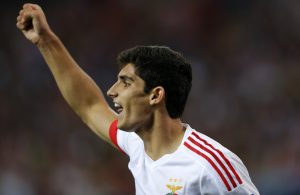 Saída de Gonçalo Guedes fechada já para Janeiro