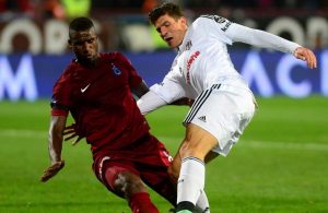 Sporting garante Douglas