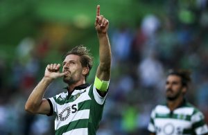 Adrien é baixa praticamente certa para os encontros da seleção nacional