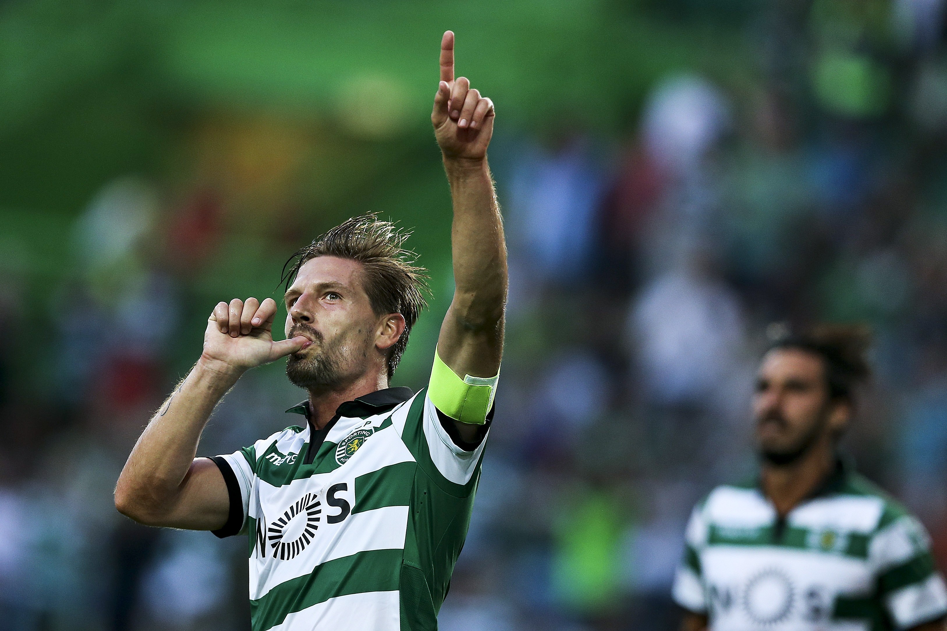 Adrien abre a porta do regresso ao Sporting..