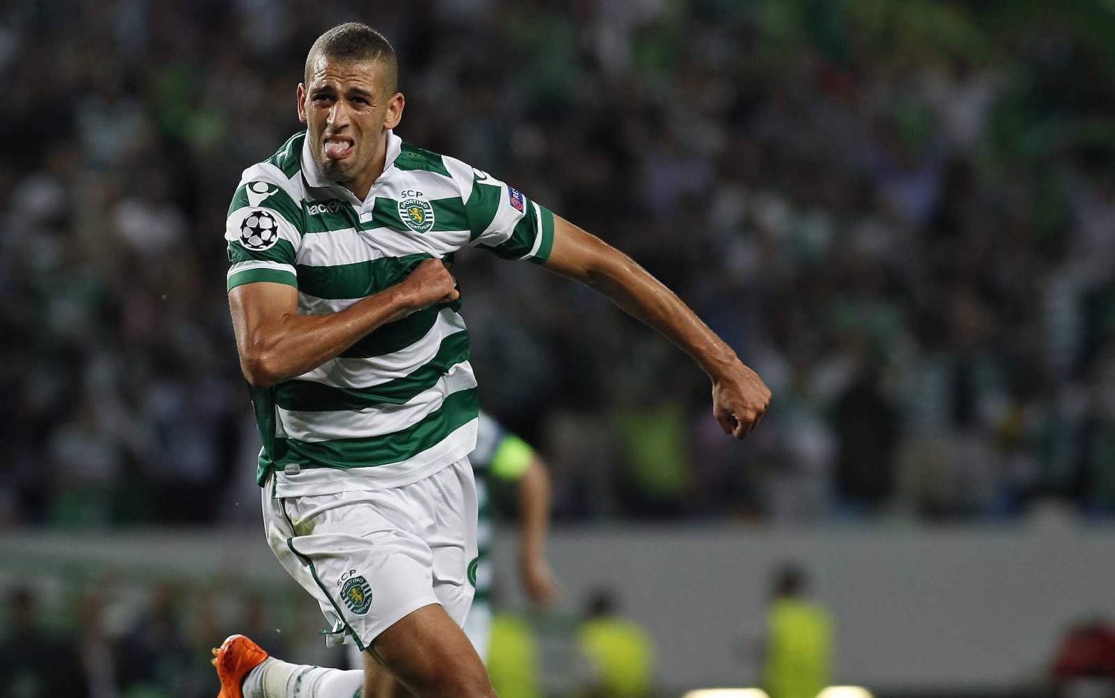 Slimani no Leicester por 35 milhões de euros
