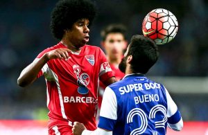 Jogador do GIl Vicente despedido por falsificar a idade