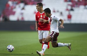 Guardiola interessado em Grimaldo