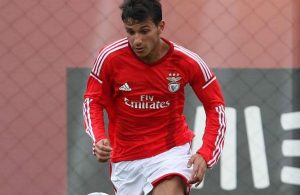 João Carvalho é a grande novidade nos convocados do Benfica