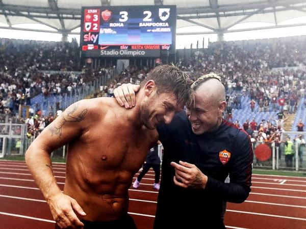 Totti saí do banco para obrar a reviravolta da Roma
