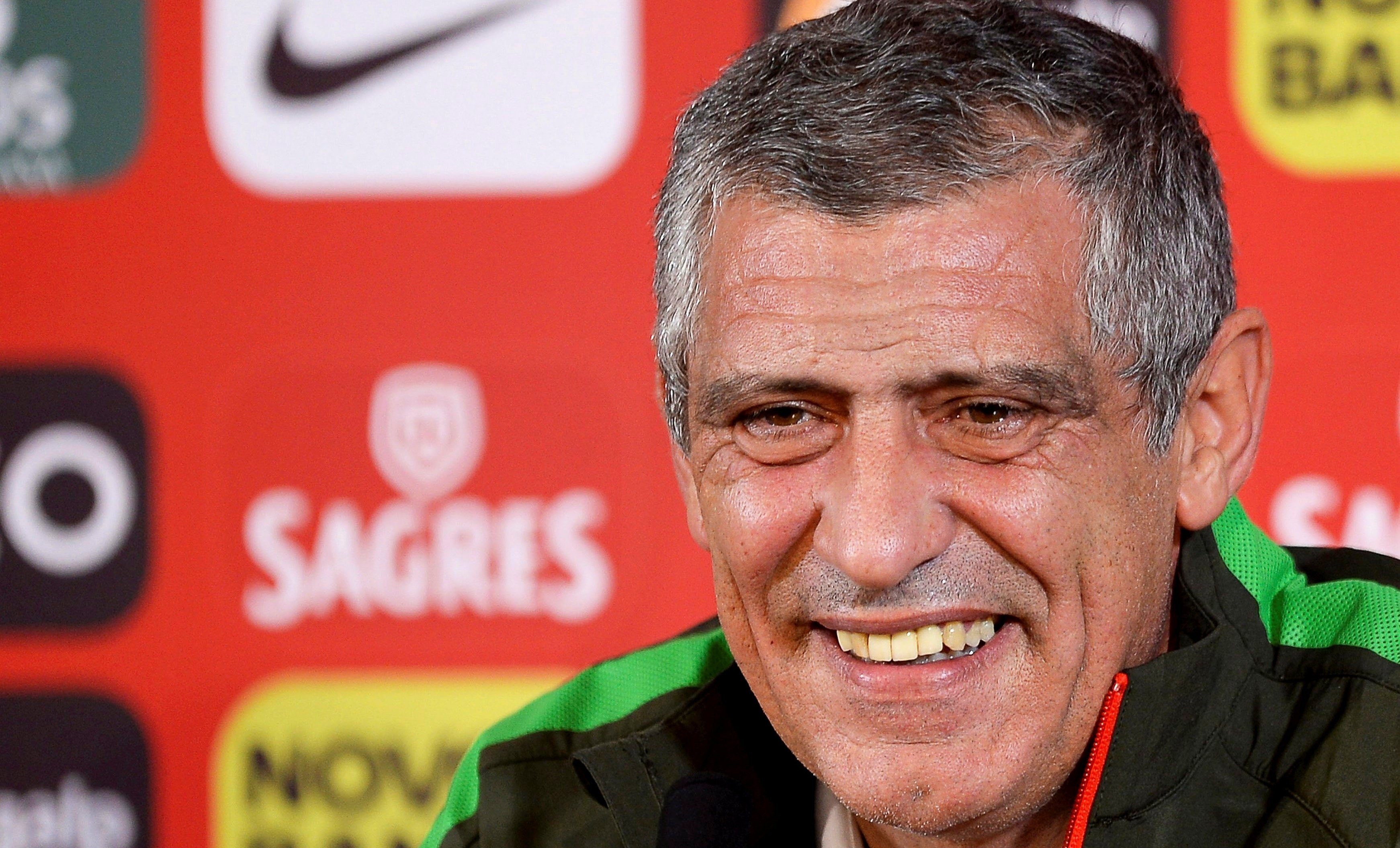 Fernando Santos entre os três finalistas ao prémio de melhor treinador