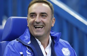 Carlos Carvalhal renova com o Sheffield Wednesday