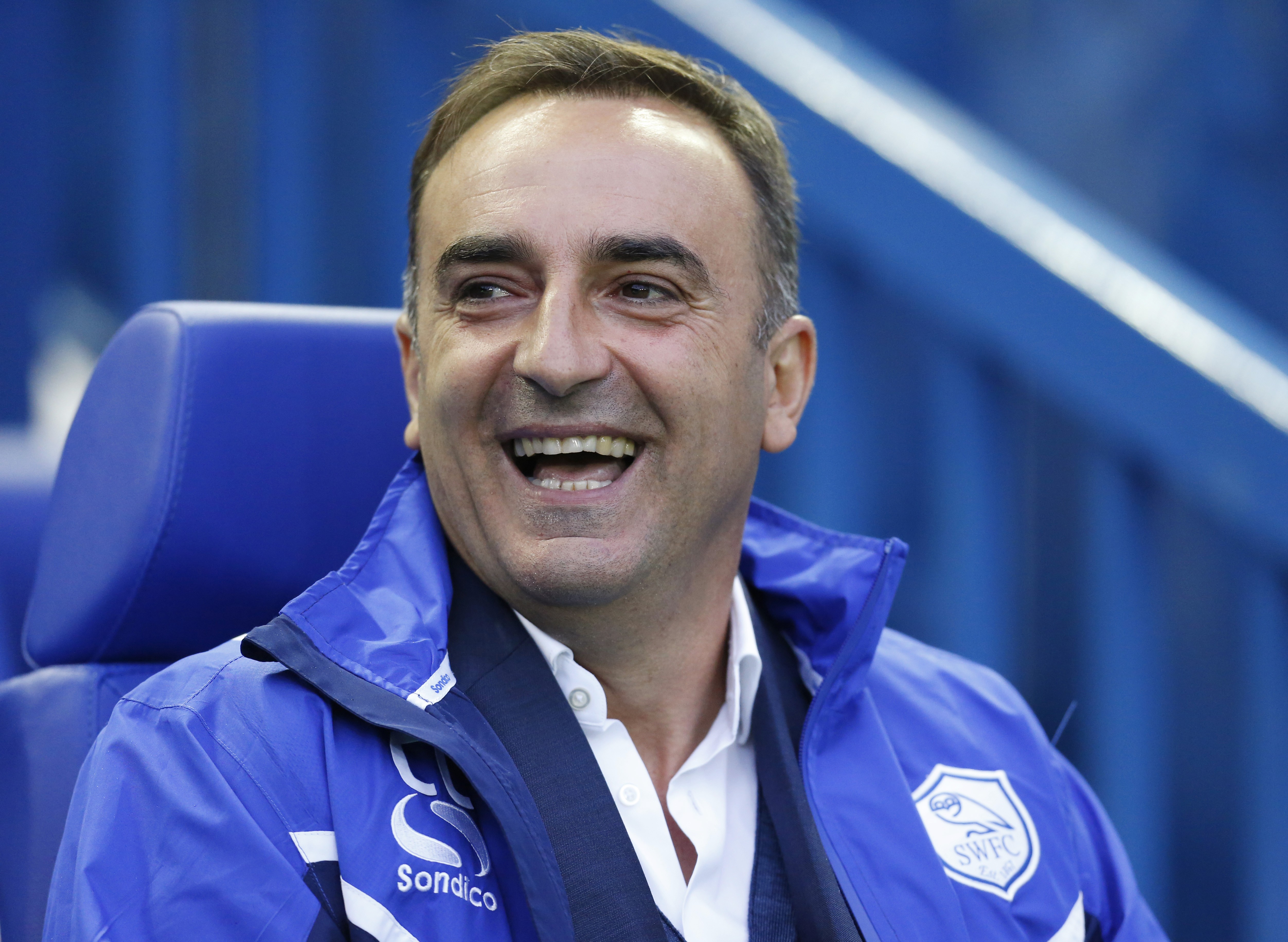 Carlos Carvalhal renova com o Sheffield Wednesday