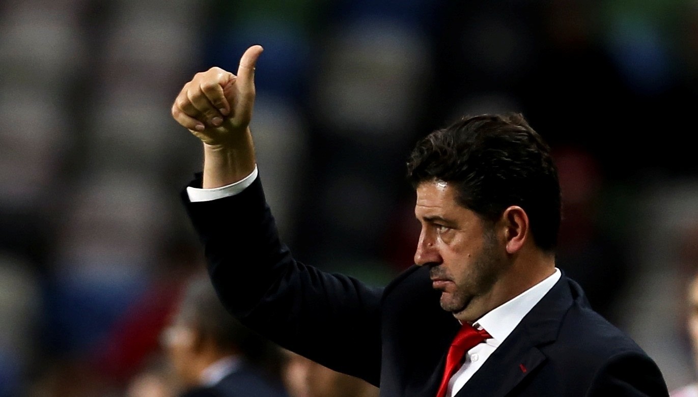 O onze do Benfica frente ao 1º de Dezembro