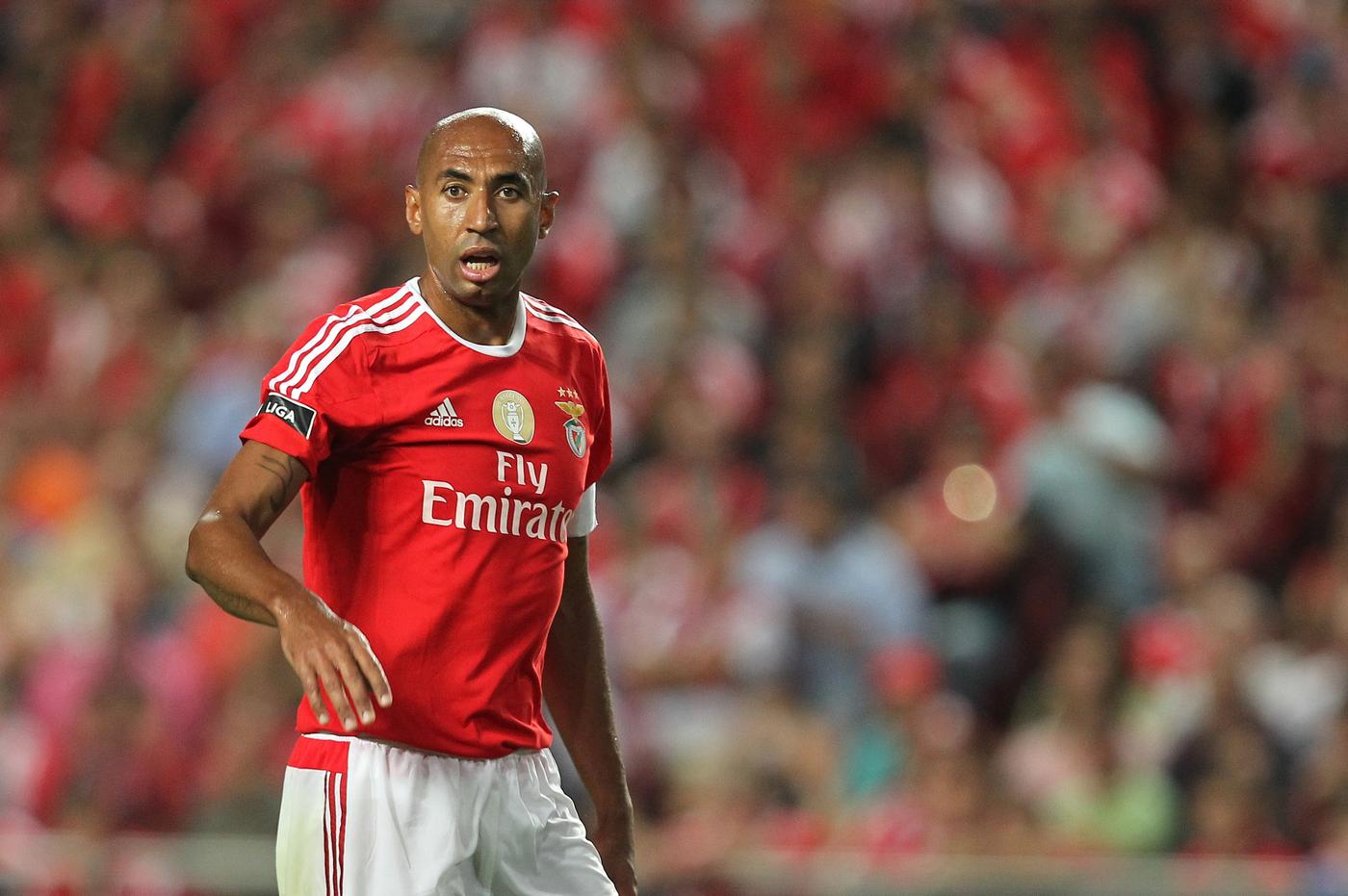 Empresário de Luisão acusa estrutura do Benfica