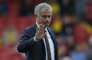 Mourinho compara Liverpool-United a um Benfica-FC Porto