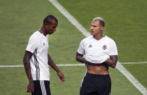 “Talisca ficou sem dinheiro e precisou da ajuda dos amigos”