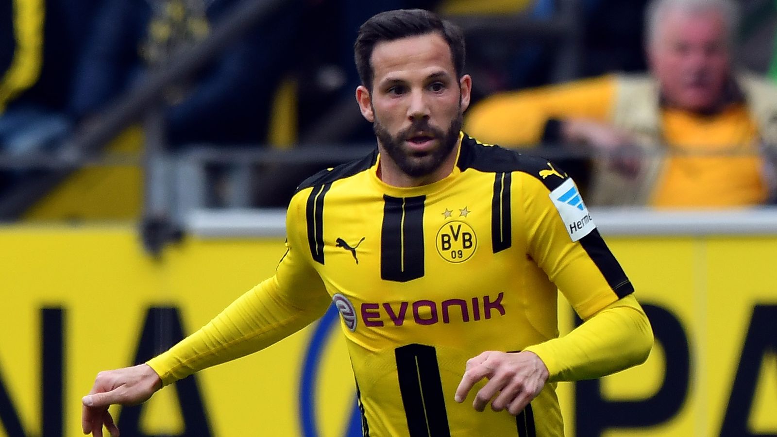 Gonzalo Castro é baixa durante um mês