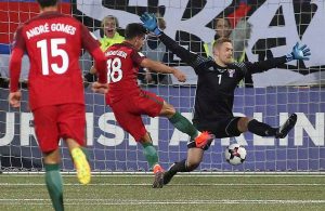 Hat-trick de André Silva em nova goleada de Portugal