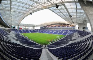 Os onzes de FC Porto e Benfica para o clássico no Dragão
