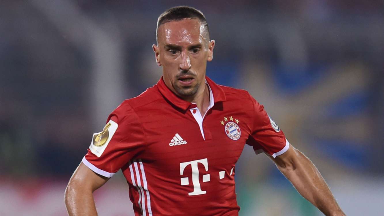 OFICIAL: Ribéry renova com o Bayern de Munique