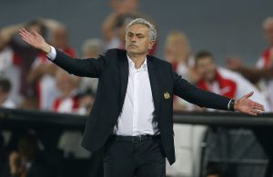 José Mourinho critica Henrikh Mkhitaryan