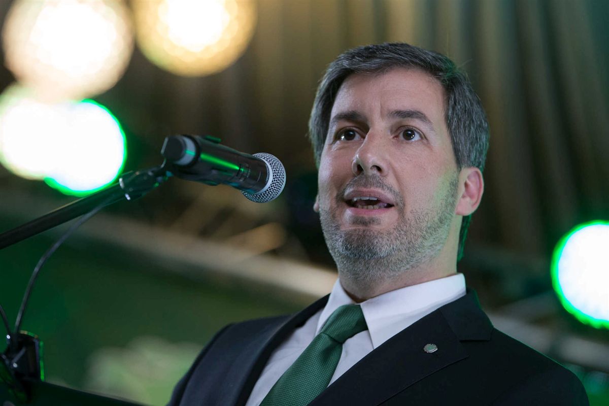 «Vou comer com Florentino e não haverá alimentos vermelhos»